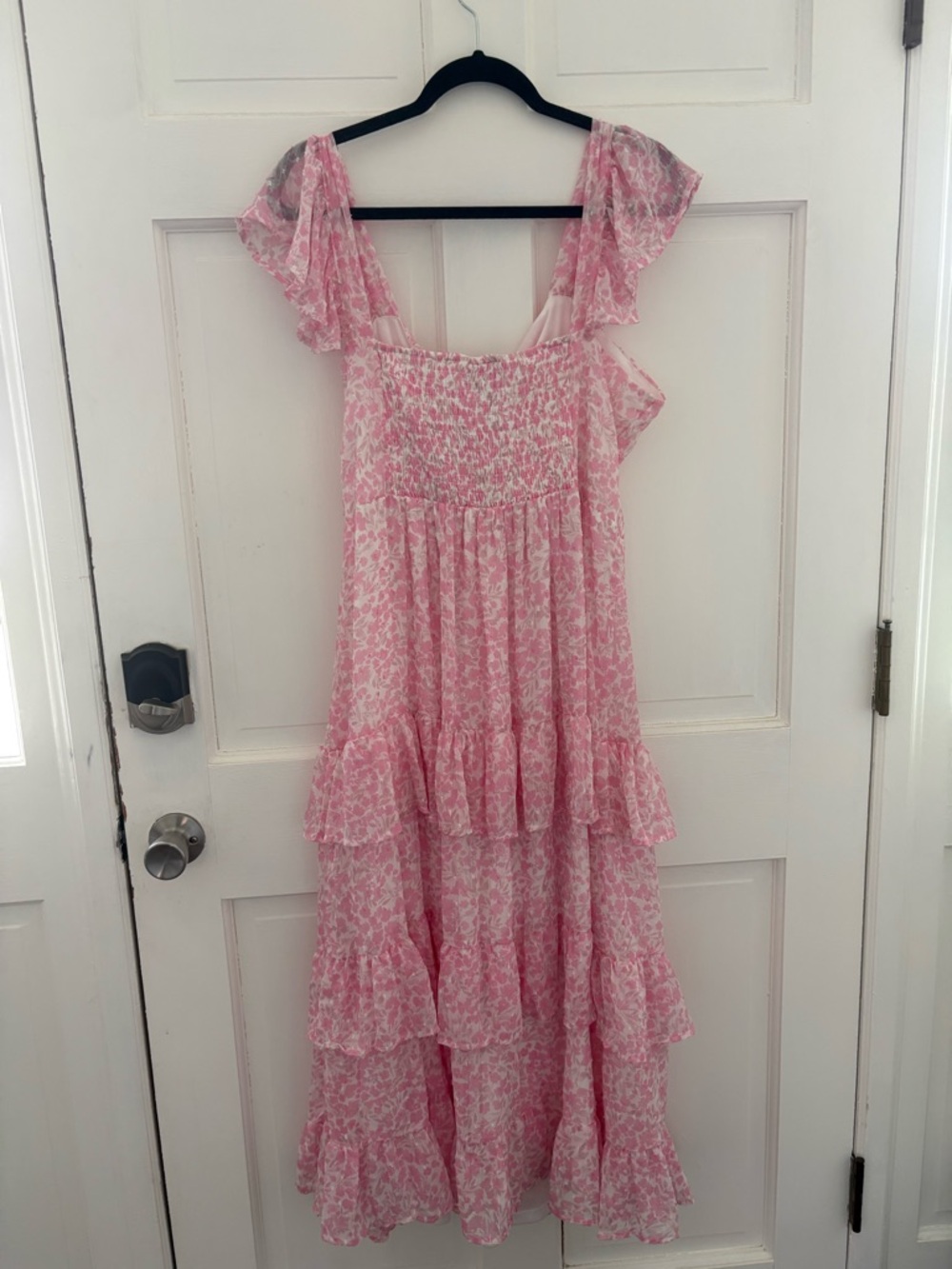 ARULA Pink and White Floral V-Neck Maxi Dress - Picture 4 of 4
